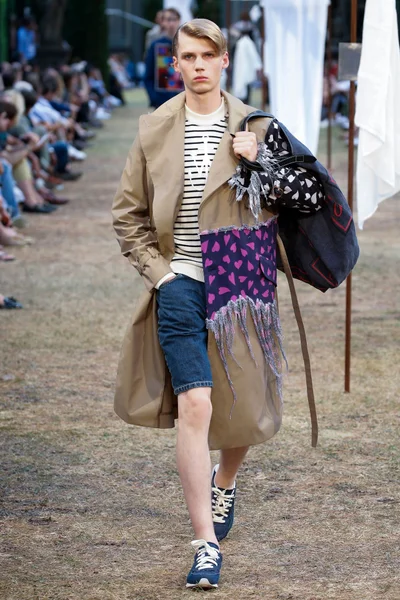Look 33